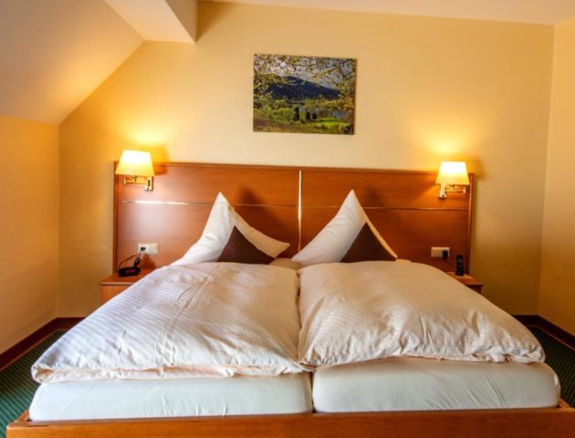 Doppelzimmer mit Balkon